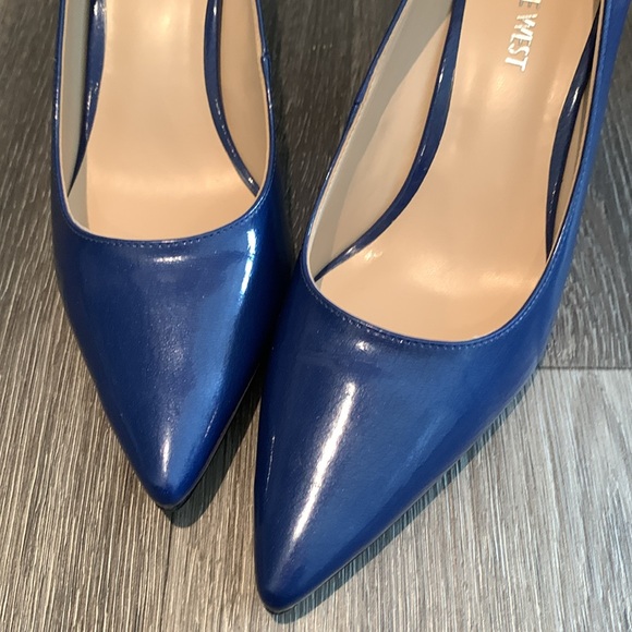 Size 7.5 Nine West heels - Picture 2 of 6